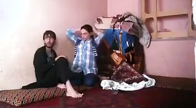 पाकिस्तानी लड़की शरारती हो जाता है के साथ उसके रूममेट में इस भाप से भरा वीडियो 3 मिन 10 एसईसी