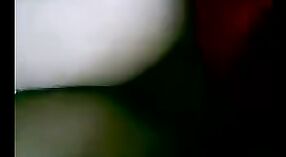 ಅಸ್ಸಾಮಿ ದಂಪತಿ ಕೃತ್ಯದಲ್ಲಿ ಸಿಕ್ಕಿಬಿದ್ದ: ಹೊರಾಂಗಣ ಸೆಕ್ಸ್ ಮತ್ತು ಅನ್ಯೋನ್ಯತೆ 3 ನಿಮಿಷ 20 ಸೆಕೆಂಡು