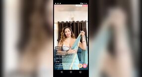 Aditi Mistri se burla en un sari en vivo en Premium 19 mín. 30 sec