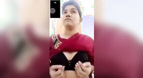 Gadis Kesepian yang Lucu Setuju untuk Memamerkan Vaginanya di depan Kamera 4 min 20 sec