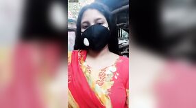 Belle robe et scène de douche sexy avec une villageoise bangladaise 13 minute 10 sec