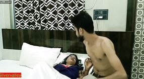 Estudante de medicina Indiano gosta de sexo XXX com paciente em vídeo em Hindi 1 minuto 40 SEC