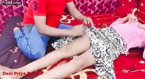 Desi Priya Rani w Chhoti Bahan Ki Choudai Hindi wideo 0 / min 0 sec