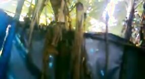 லேடி மல்லாவின் குளியல் நேர வீடியோ: ஒரு பதிவு செய்யப்பட்ட சந்திப்பு 2 நிமிடம் 20 நொடி