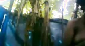 லேடி மல்லாவின் குளியல் நேர வீடியோ: ஒரு பதிவு செய்யப்பட்ட சந்திப்பு 0 நிமிடம் 40 நொடி