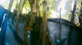 லேடி மல்லாவின் குளியல் நேர வீடியோ: ஒரு பதிவு செய்யப்பட்ட சந்திப்பு 1 நிமிடம் 00 நொடி