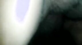 షకుంటాలాలో ఒక అందమైన మహిళ యొక్క MMS వీడియో 0 మిన్ 50 సెకను