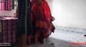 Возбужденная индийская мамочка шалит в специальной комнате для ХХХ 3 минута 40 сек