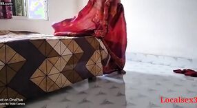 Возбужденная индийская мамочка шалит в специальной комнате для ХХХ 8 минута 40 сек