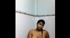 Se doucher dans les hôtels abordables d'Ahmedabad 0 minute 0 sec