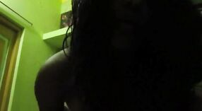 Video porno HD di Priyanka Mehta: una sessione di masturbazione sensuale 5 min 20 sec