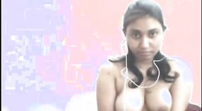 Cô gái Bengal với bộ ngực tự nhiên hoàn hảo và âm hộ bị đập mạnh 1 tối thiểu 50 sn