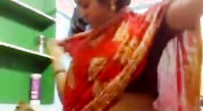 Betrügende Telugu-Frau wird im Dorf ungezogen 8 min 20 s