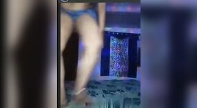 Acara Stripchat Hindi: Jarahan Gedhé lan Thong 1 min 10 sec