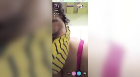 یما کی جنسی سٹرپٹیز میں ایک گرم ، شہوت انگیز ٹینگو ویڈیو 15 کم از کم 00 سیکنڈ