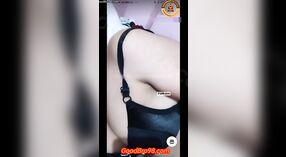 Indian beauty dances topless in a sensual tango with her fingers 10 min 20 sec