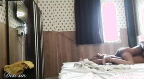 Petite amie indienne se fait défoncer dans une chambre d'hôtel 9 minute 20 sec