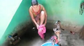 Desi bhabhi gets dirty with washing 2 min 20 sec