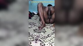 دیسی فحش ویڈیو: ایک جنسی بابھی کا سامنا 6 کم از کم 00 سیکنڈ