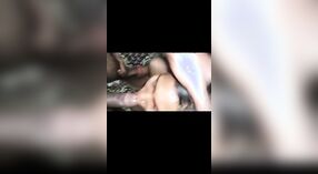Desi bhabhi krijgt ruwe anale seks en sperma op haar gezicht 5 min 50 sec