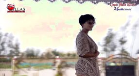 عارضة الأزياء سميتا سانا تستعرض جسدها بالبيكيني في منتجع ليودز بيتش ماندارماني 6 دقيقة 50 ثانية