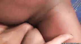 Minakshi کی ایچ ڈی فحش ویڈیو خصوصیات ایک گرم ، شہوت انگیز گینگ بنگ منظر 0 کم از کم 0 سیکنڈ