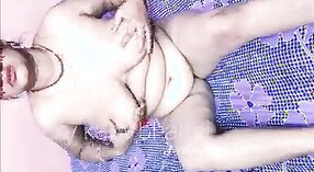 Desi Vidéo Porno Chaude Mettant En Vedette un Kaamwali Sexy 7 minute 50 sec