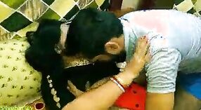 Indiano collegio studente prende lei bagnato micio pestate da lei trainer a il palestra 3 min 50 sec