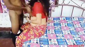 Rachel Roxxx, de Indiase Vrouw Met Grote borsten, krijgt een ruwe neuken in deze x video 2 min 20 sec