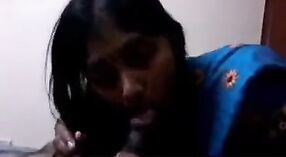 Секс-видео настоящей индийской тетушки с горячей девушкой в действии 0 минута 0 сек