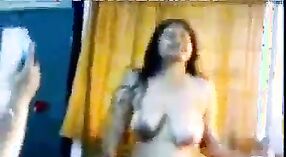 Desi seks rahasia video fitur Dewar lan mitra kang lustful 1 min 20 sec