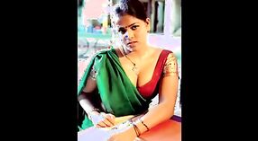 泰米尔语女演员Sri Divya Hot Talk on BBC 1 敏 40 sec