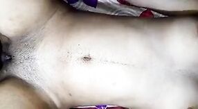 Bhabhi India membuat vaginanya diregangkan oleh dokter dan pria terangsang 1 min 50 sec