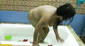 ಭಾರತೀಯ ಮಸಾಜ್ ಪೋರ್ನ್ ಒಳಗೊಂಡ ಬೆರಗುಗೊಳಿಸುತ್ತದೆ ಚಿಕ್ಕಮ್ಮ ಪಡೆಯುವಲ್ಲಿ ತೇವ ಮತ್ತು ಕಾಡು 1 ನಿಮಿಷ 40 ಸೆಕೆಂಡು