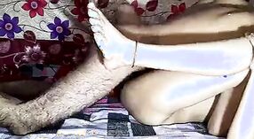 இந்திய நவேலி பாபியின் அரட்டை அமர்வு நீராவி வீடியோவாக மாறும் 10 நிமிடம் 20 நொடி