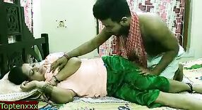 Indisches Teen wird von ihrer Massage und ihrem Sexvideo angemacht 0 min 0 s