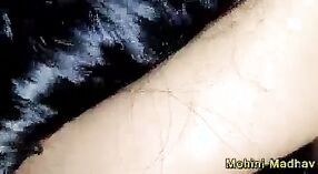 Video de Sexo Casero Caliente de la Tía Ka Dudh 7 mín. 00 sec