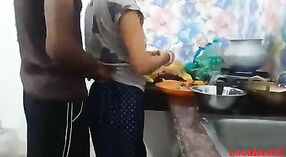 인도 소녀의 하드 성에서 식당 2 최소 00 초