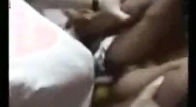 Desi bebê com grande mamas recebe fodido duro em isto indígena pornô vídeo 1 minuto 50 SEC