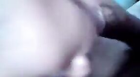 Uma menina quente recebe seu bichano martelado duro por seu namorado neste vídeo escandaloso 4 minuto 20 SEC