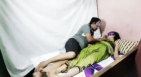 Ấn Độ bhabhi Anita Singh được cô ấy đít kéo dài 1 tối thiểu 20 sn