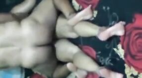 HD-video van Indiase paar hebben seks op Verborgen camera 2 min 20 sec