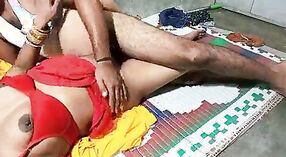बिहारी ब्लू फिल्म्स वीडियो में एक युवा लड़की और उसके शिक्षक को भावुक संभोग में दिखाया गया है 12 मिन 00 एसईसी