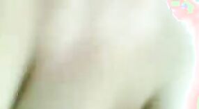 বড় স্তন সহ দেশী ভাবি তার প্রেমিকের সাথে একা সময় উপভোগ করেন 0 মিন 40 সেকেন্ড