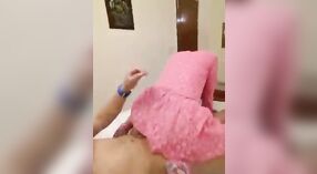 Muslim dziecko dostaje jej cipki rozciągnięty w to gorący wideo 7 / min 00 sec