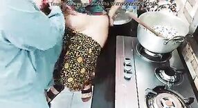 ভারতীয় স্ত্রী হিন্দি পর্ন ভিডিওতে ককোল্ড স্বামী দ্বারা তার পাছা শক্ত করে চোদা 3 মিন 20 সেকেন্ড