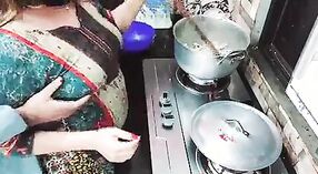 ভারতীয় স্ত্রী হিন্দি পর্ন ভিডিওতে ককোল্ড স্বামী দ্বারা তার পাছা শক্ত করে চোদা 0 মিন 0 সেকেন্ড