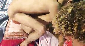 இந்திய ஜோடி தரையில் தீவிரமான உடலுறவை அனுபவிக்கிறது 8 நிமிடம் 30 நொடி