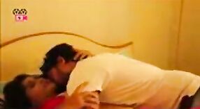 Indian babe gets down and dirty with her boyfriend 4 min 00 sec