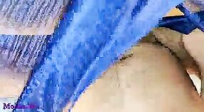 ಇಬ್ಬರು ಭಾರತೀಯ ಪುರುಷರು ಈ ಉಗಿ ವೀಡಿಯೊದಲ್ಲಿ ಬಿಸಿ ಏಷ್ಯನ್ ಗೆಳತಿಯ ಲೈಂಗಿಕ ಆಸೆಗಳನ್ನು ಪೂರೈಸುತ್ತಾರೆ 1 ನಿಮಿಷ 10 ಸೆಕೆಂಡು